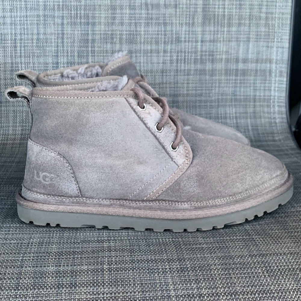 UGG Neumel Chukka Boots in Grey Suede Men’s Size 7 - Picture 1 of 16